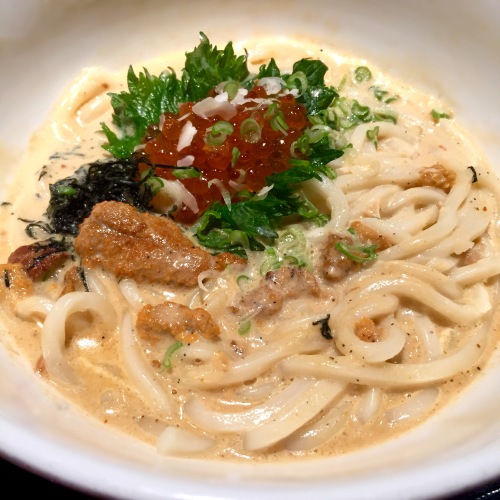 One of my favorite non-traditional uni dishes I've ever had - sea urchin cream sauce udon from Udon Mugizo in San Francisco. SO GOOD.